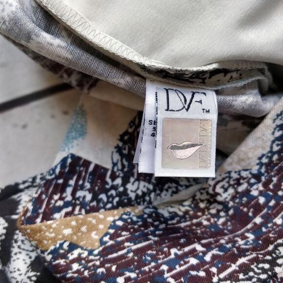 DIANE VON FURSTENBERG Atlas Snake Print Silk/Linen Brown Tan Loose Pants, 6 - Picture 5 of 8